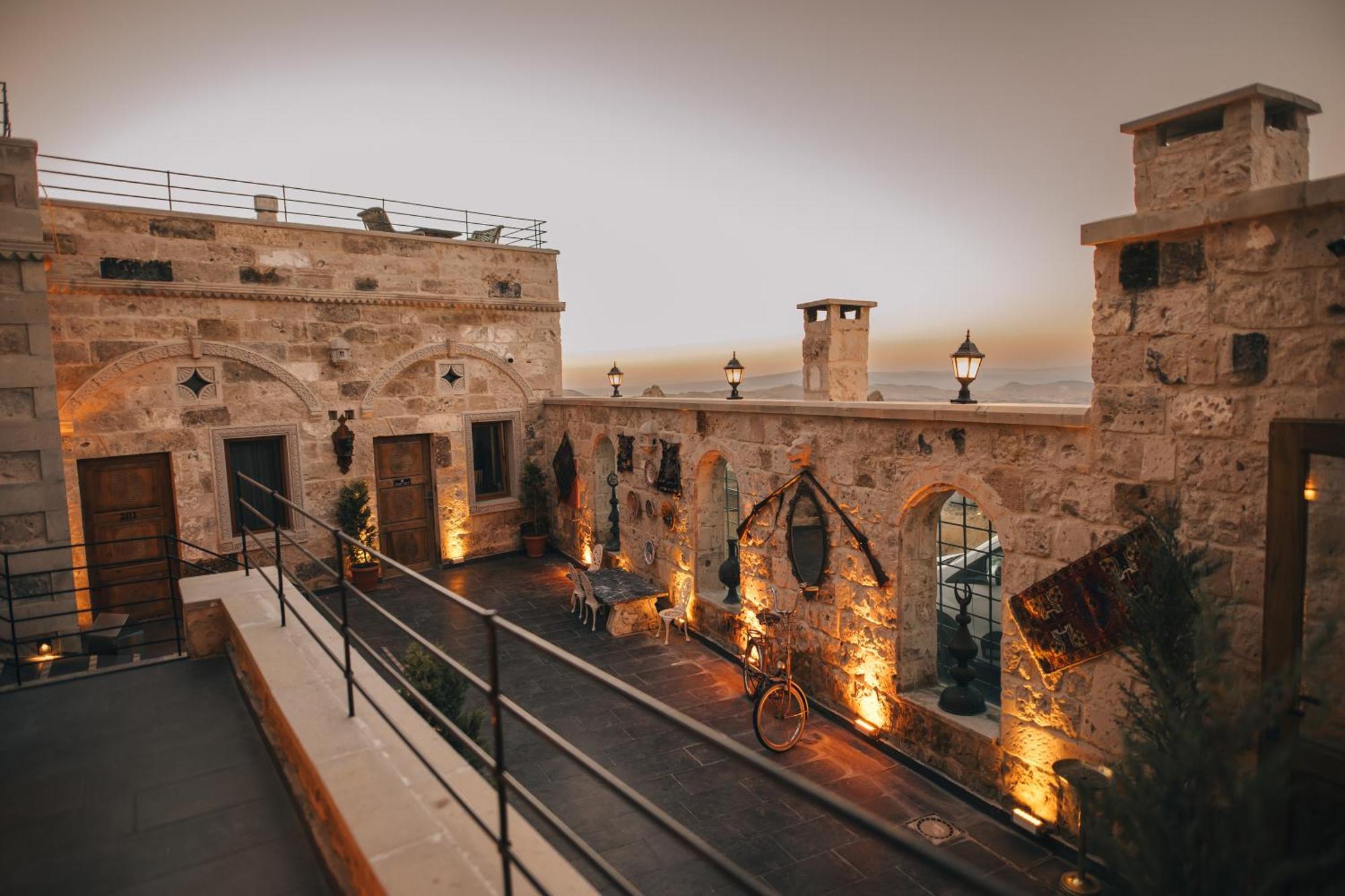 Harem Suites Cappadocia Üchisar Bagian luar foto