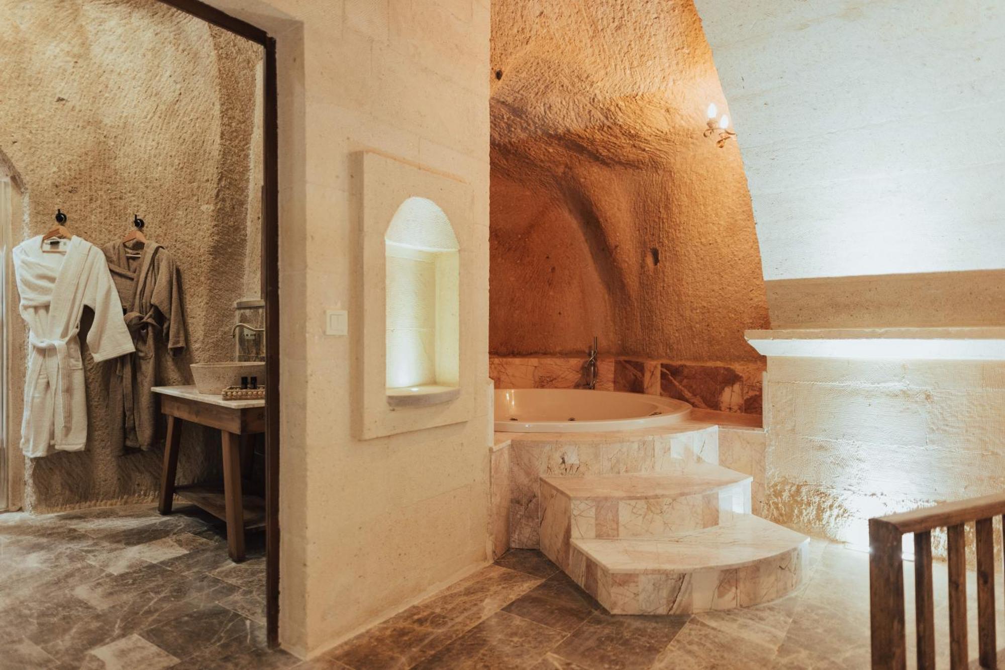 Harem Suites Cappadocia Üchisar Bagian luar foto